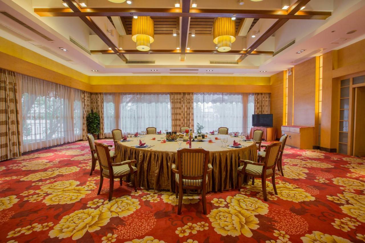 Guilin Ronghu Hotel Buitenkant foto